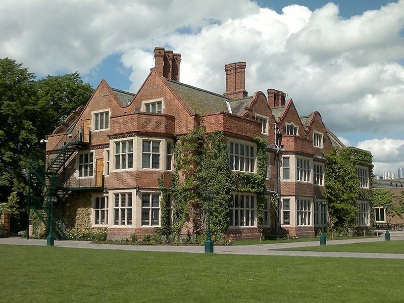 QE CAMPUS 1