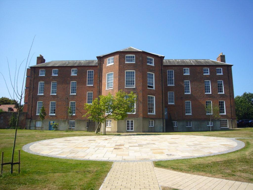 Summer camp ΑΓΓΛΙΑ-ΣΚΩΤΙΑ University of Chichester, Bognor Regis